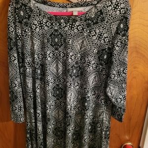 Woman Within shark bite tunic.Size 18/20